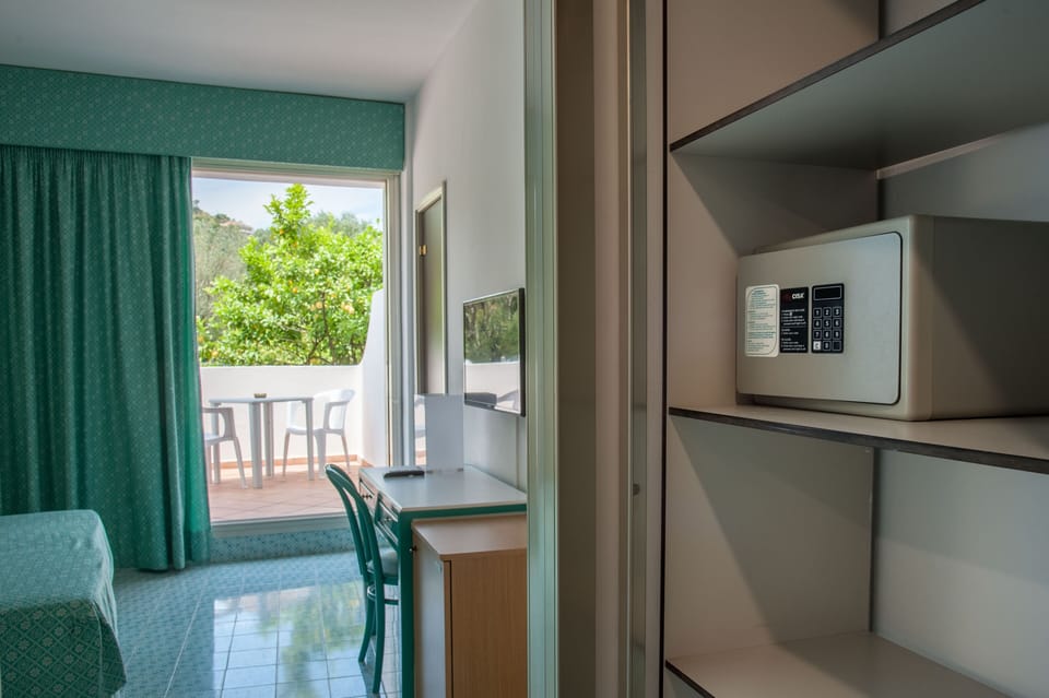 Standard Triple Room | In-room safe, desk, free WiFi, bed sheets