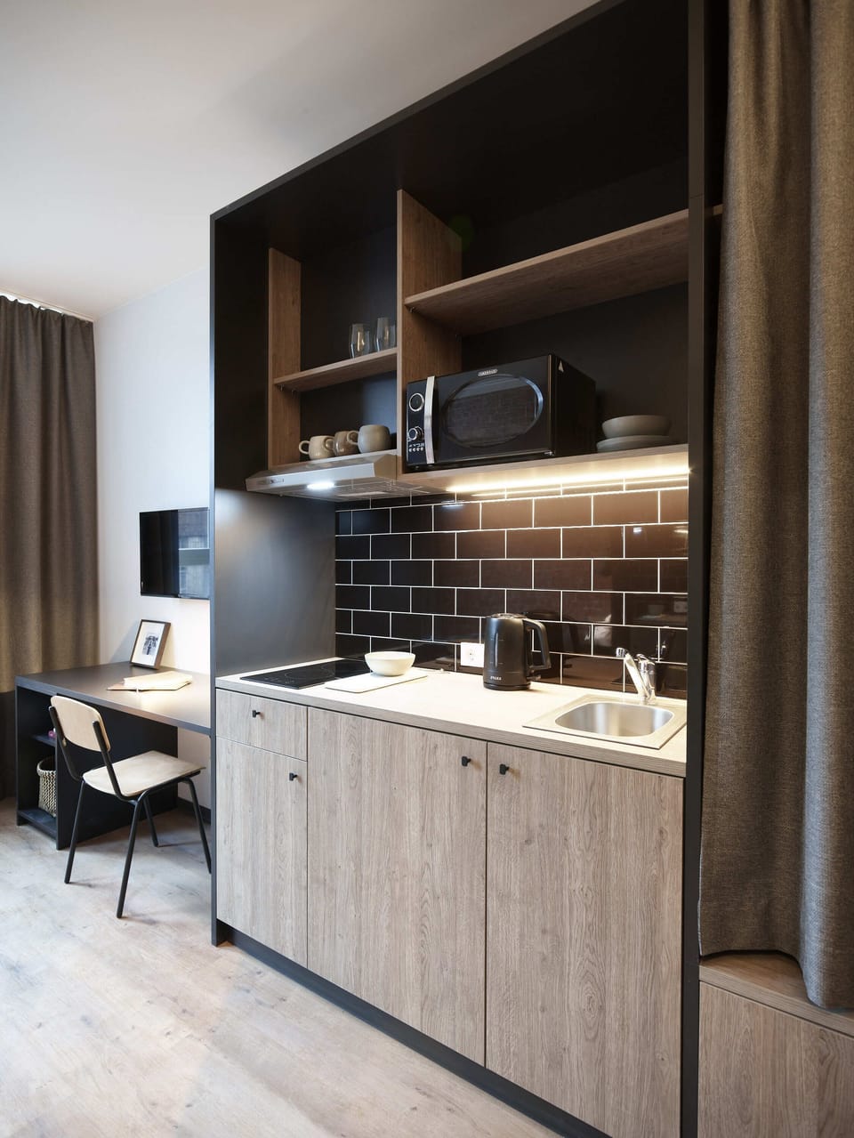 Fridge, microwave, stovetop, electric kettle