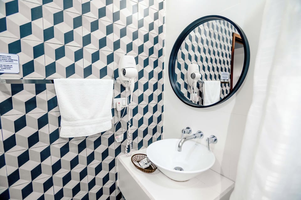 Premium Double Room | In-room safe, desk, WiFi (free), bed sheets
