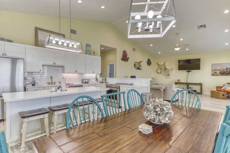 Dining area, kitchen and living room