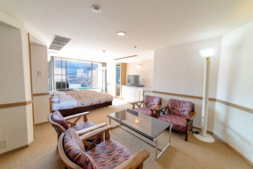 Japanese Western Style (12.5 Tatami Mats and Twin Room), Yubatake Side Smoking | In-room safe, free WiFi
