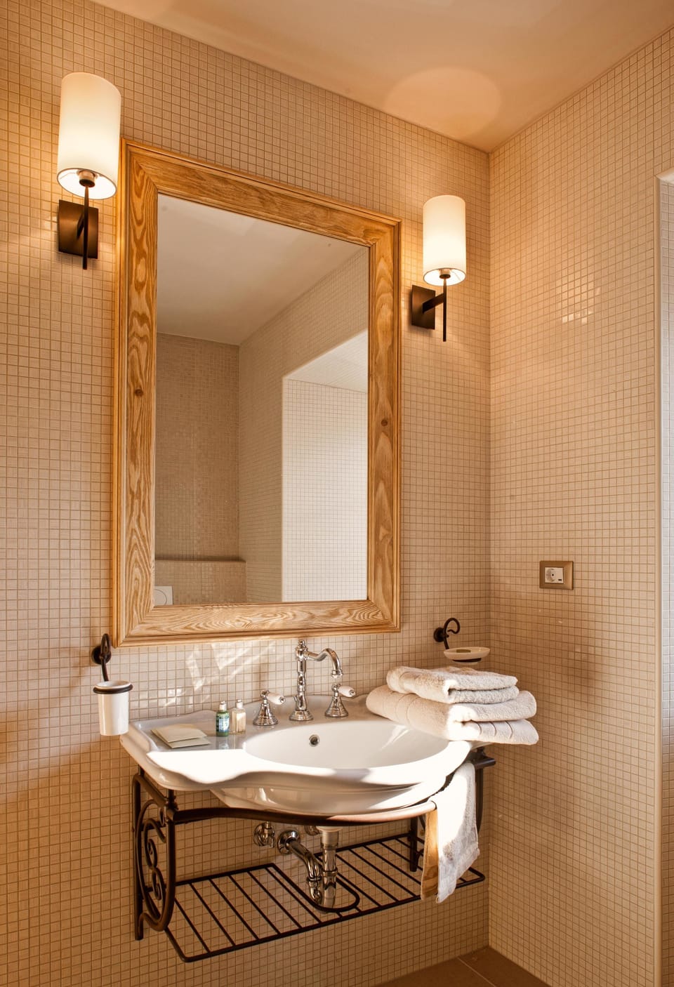 Premium Double Room, River View | Premium bedding, minibar, in-room safe, desk