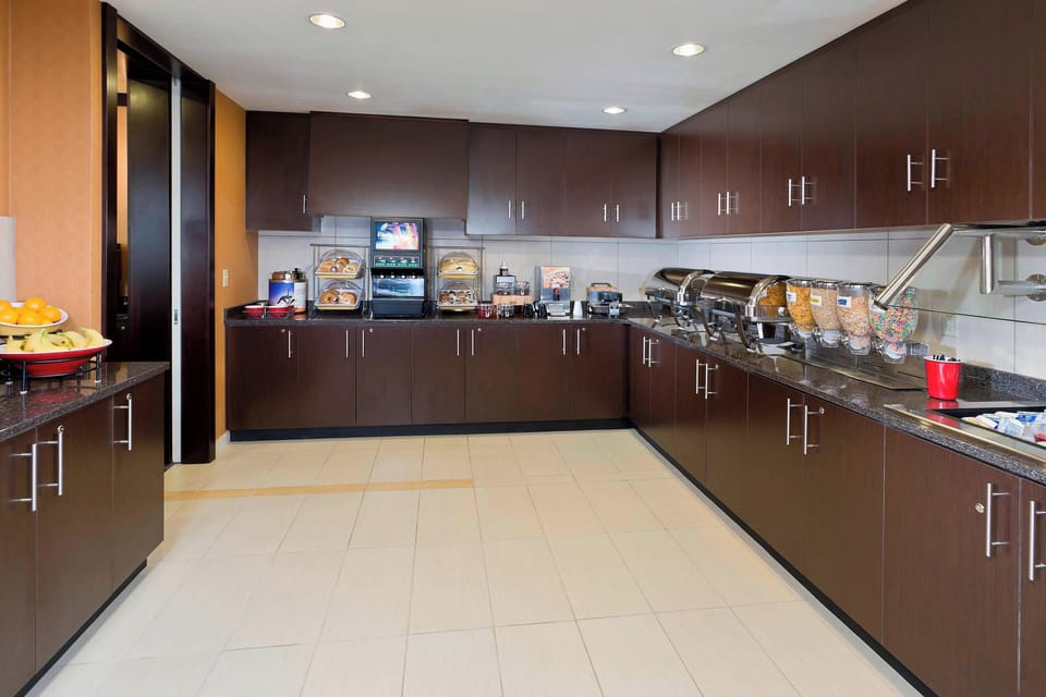 Free daily self-serve breakfast