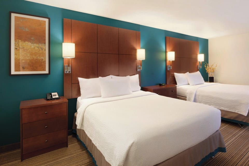 Suite, 1 Bedroom | Desk, iron/ironing board, free cribs/infant beds, free WiFi