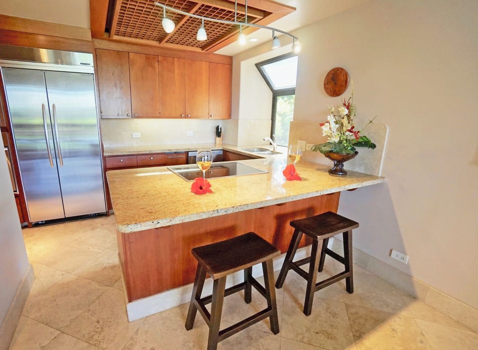 Mauna Lani Terrace C102 Kitchen 