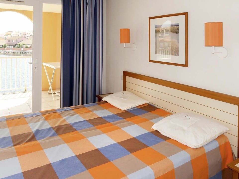 Bedroom, Room, Bed, Furniture, Bed Sheet, Property, Bed Frame, Floor, Interior Design, Wall