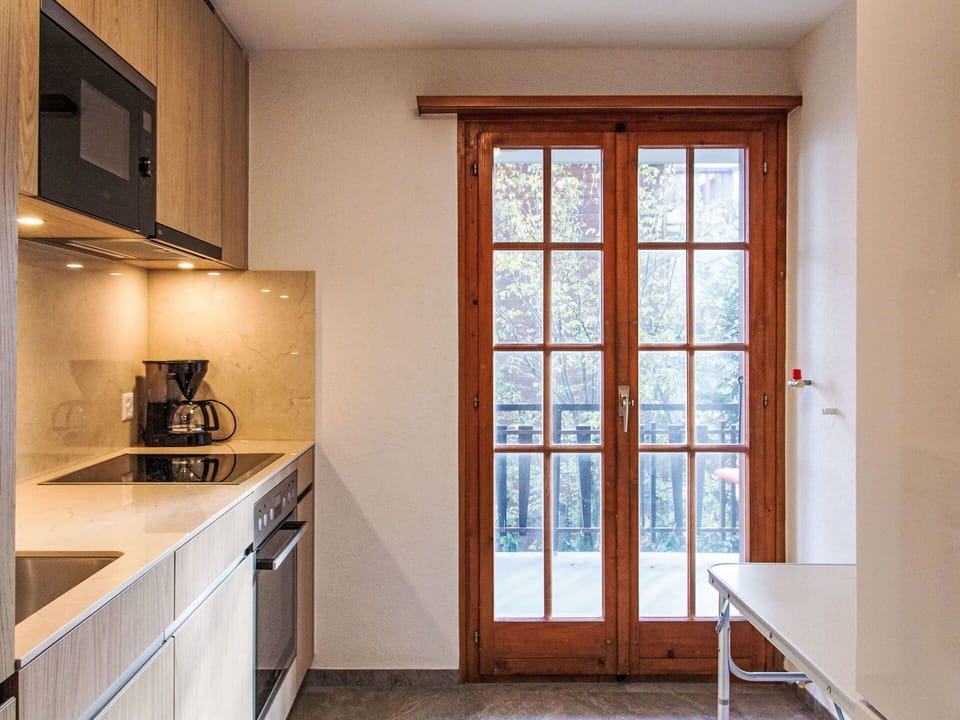 Property, Cabinetry, Building, Window, Wood, Interior Design, Countertop, Flooring, Floor