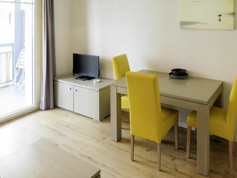 Room, Furniture, Yellow, Property, Floor, Table, Interior Design, Building, House, Desk