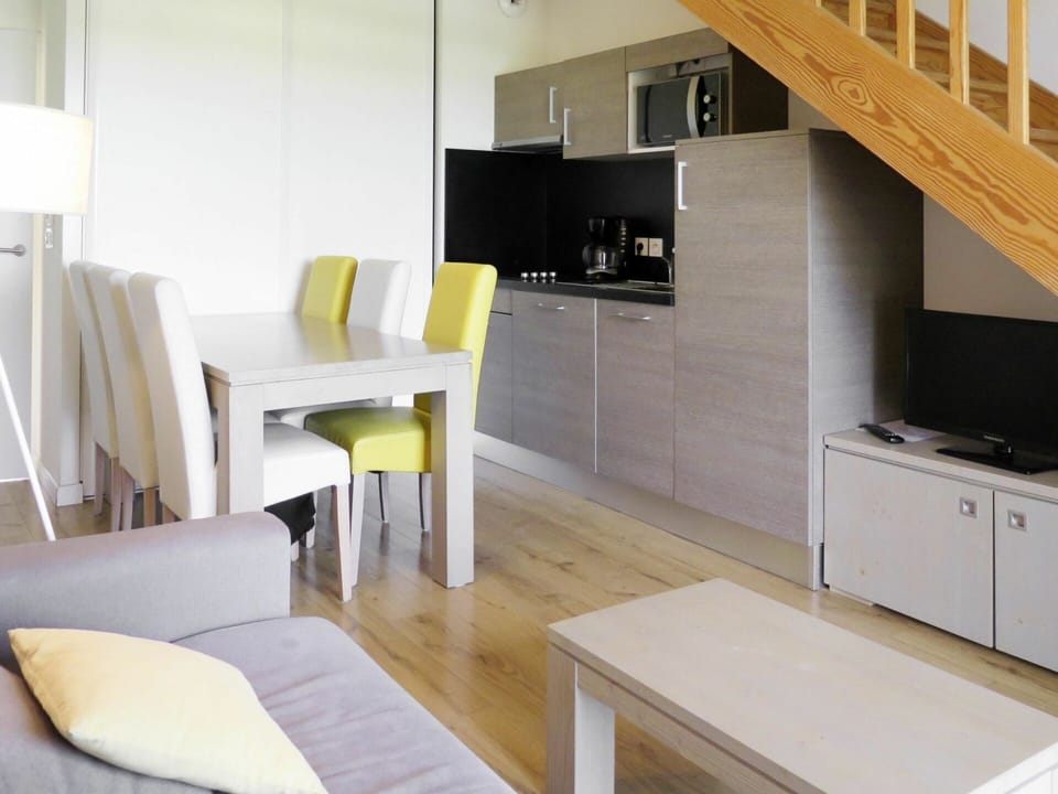 Furniture, Room, Property, Interior Design, Building, Wall, House, Floor, Table, Living Room
