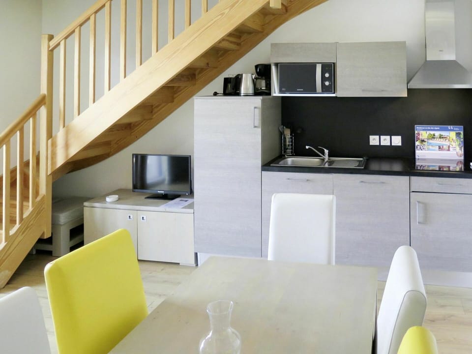 Stairs, Room, Property, Interior Design, Living Room, Yellow, Furniture, Building, House, Floor