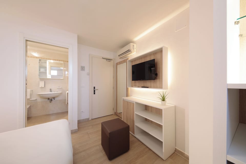 Basement master bedroom | In-room safe, desk, free WiFi