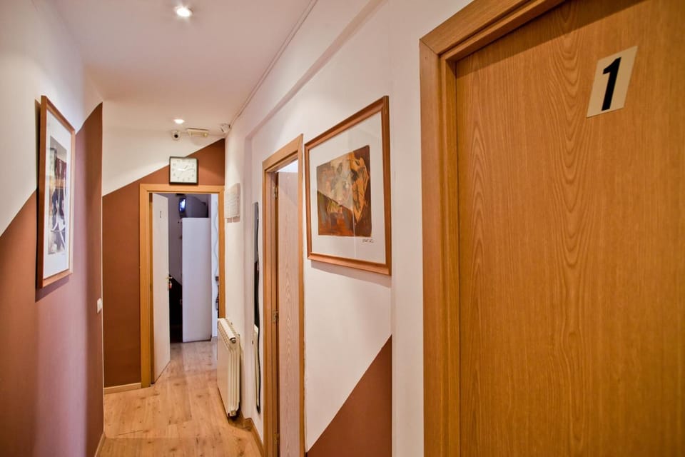 Hostal La Casa de la Plaza Hostel in Centro