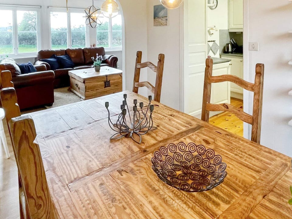 House | Dining