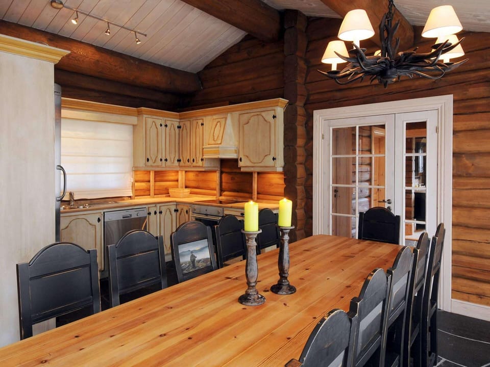 House | Dining
