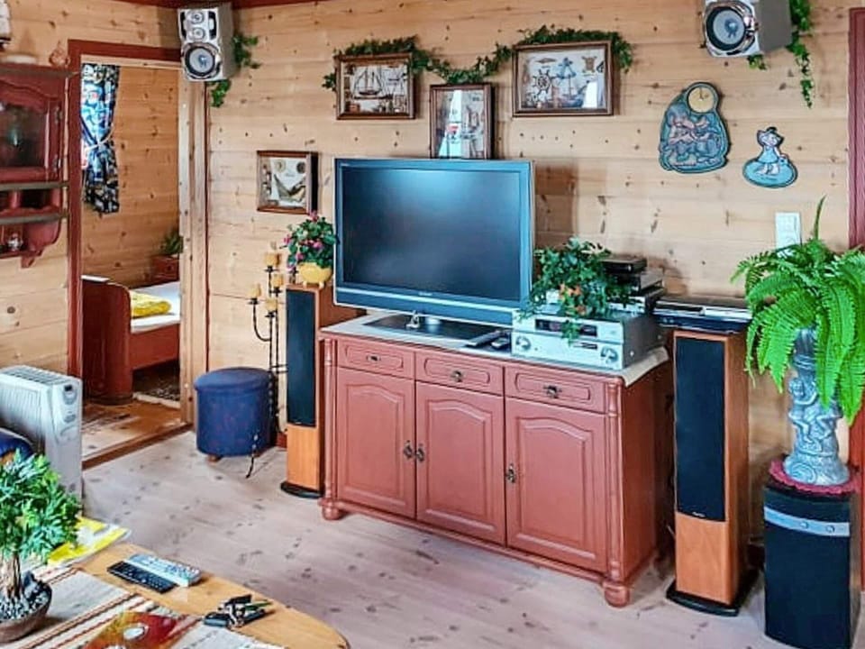 Holiday Home in Hundeidvik House in Vestland