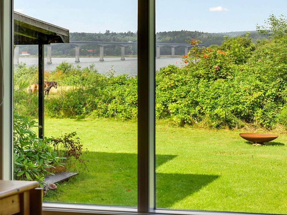 House | Water view