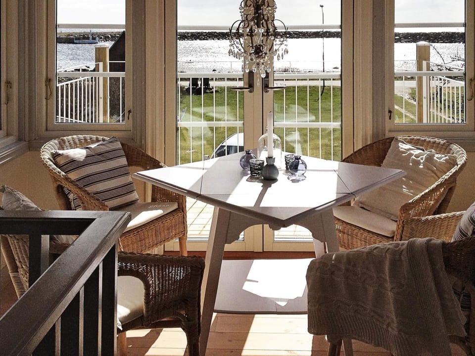 House | Water view