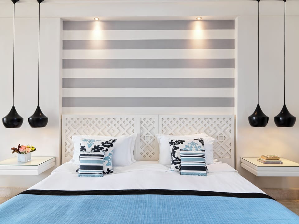 Superior Room with Aqua Park Entrance | Premium bedding, minibar, in-room safe, desk