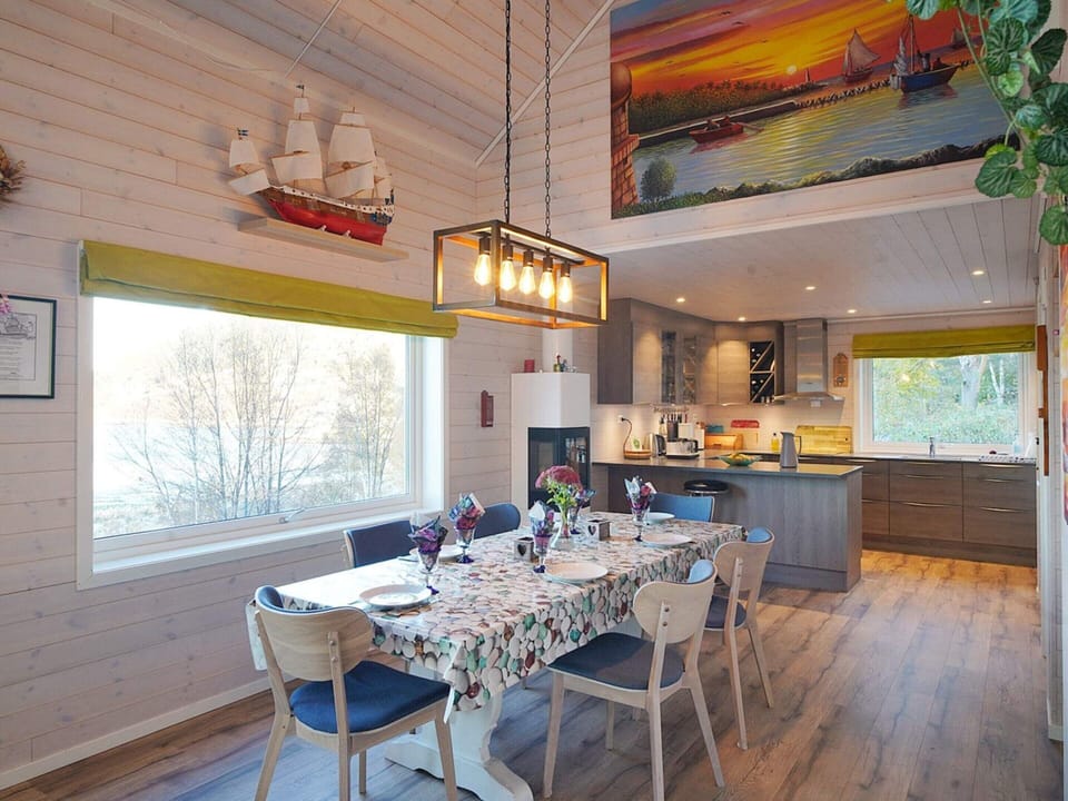 House | Dining