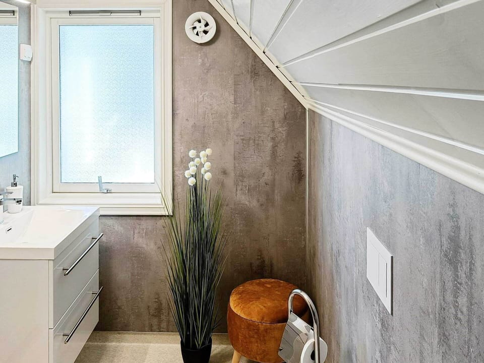 4 Star Holiday Home in Urangsvag House in Rogaland