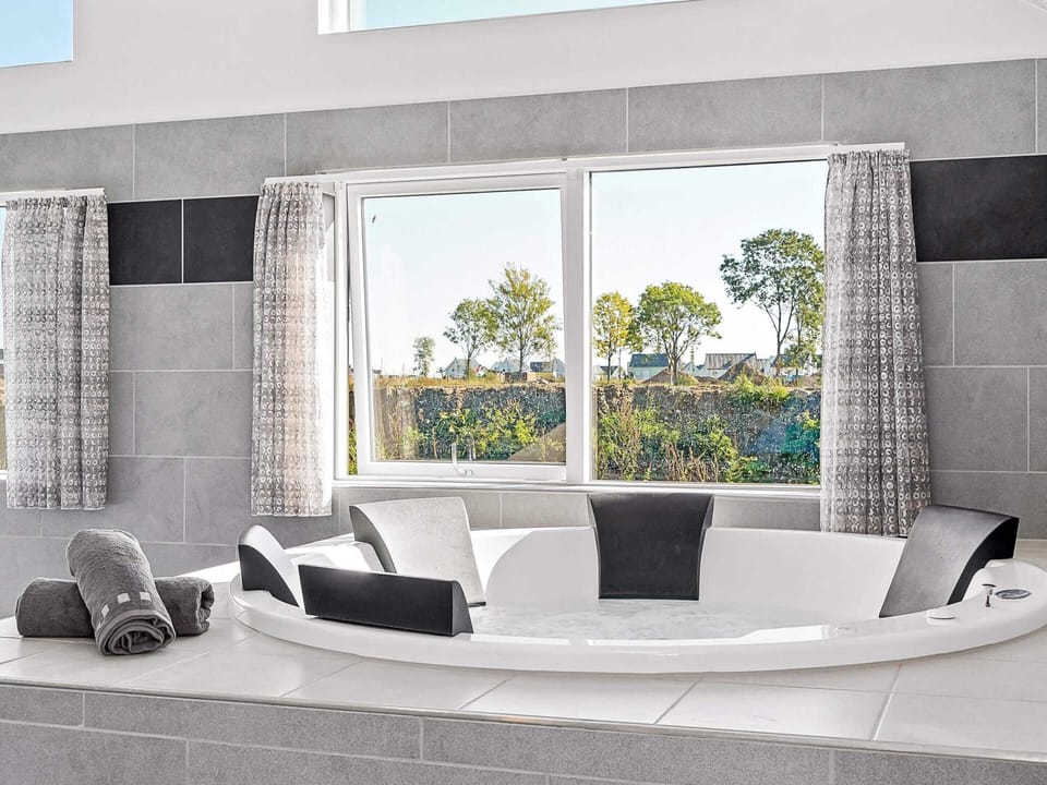 House | Spa treatment