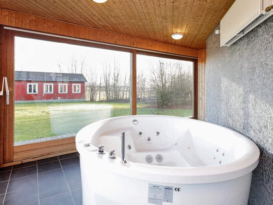 House | Spa treatment