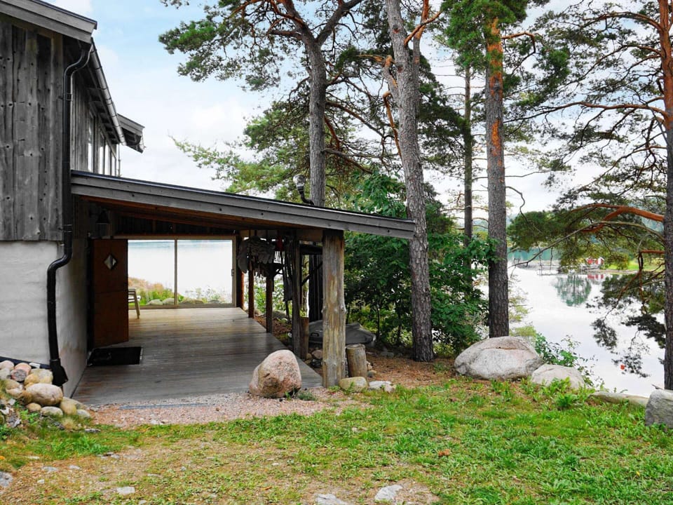 House | Water view