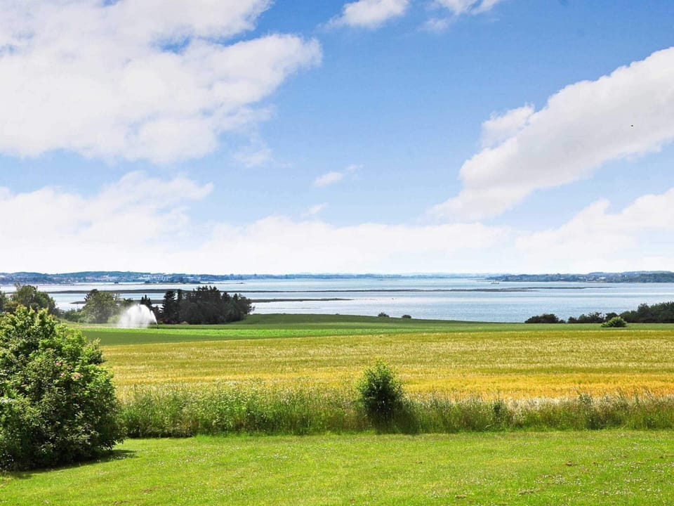 House | Water view
