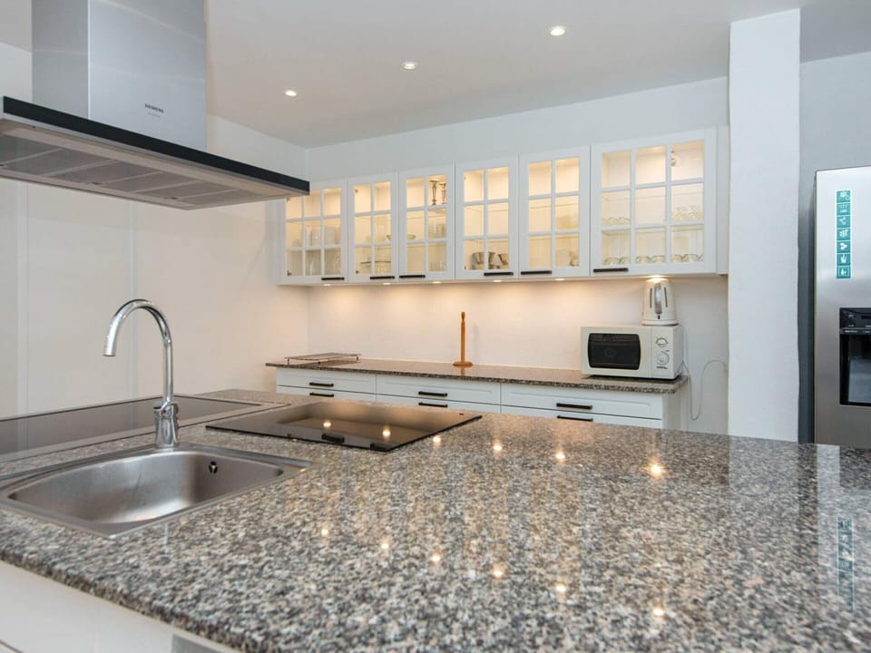 House | Private kitchen | Highchair