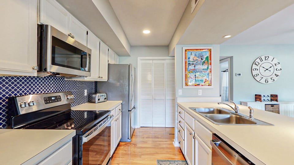 Fully Stocked Kitchen