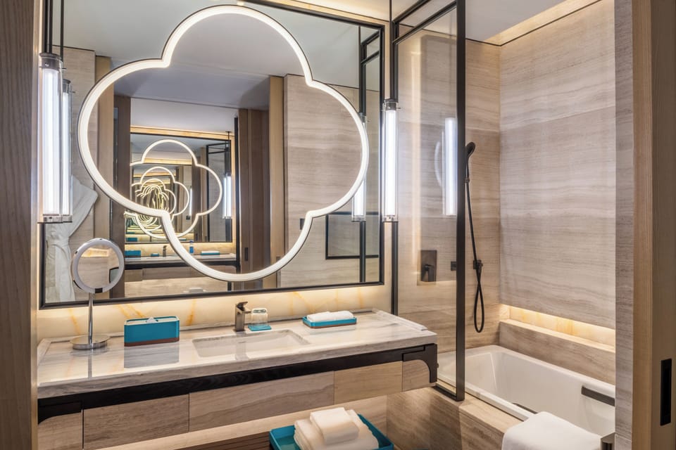 2 Twin Garden View | Bathroom | Separate tub and shower, rainfall showerhead, designer toiletries
