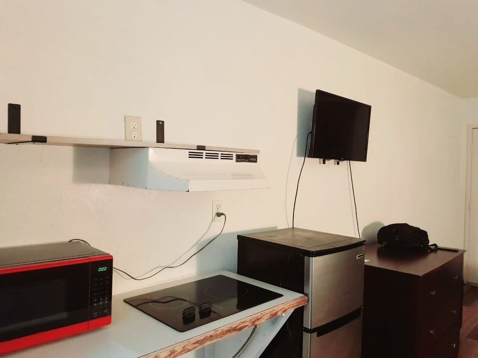 Fridge, microwave, coffee/tea maker