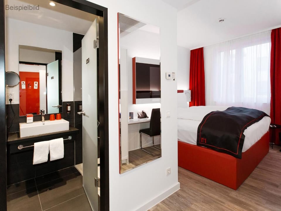 Superior Double Room | Minibar, desk, laptop workspace, soundproofing