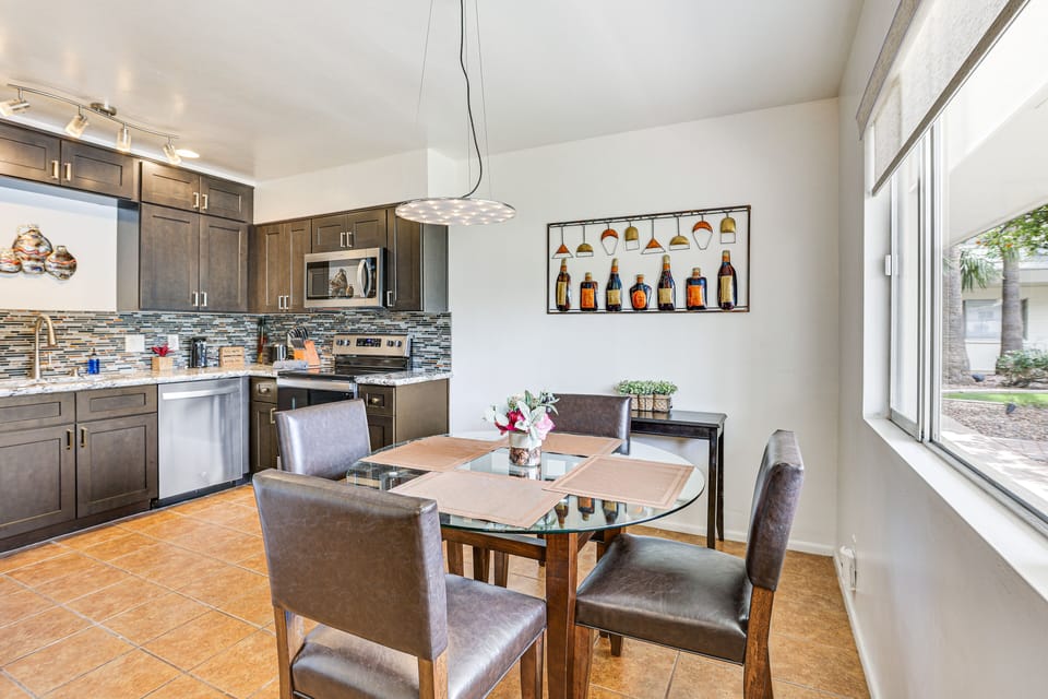 Dining Table | Dishware & Flatware Provided