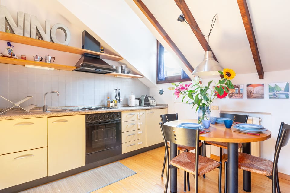 Apartment, 1 Bedroom | Private kitchen | Full-size fridge, oven, stovetop, electric kettle