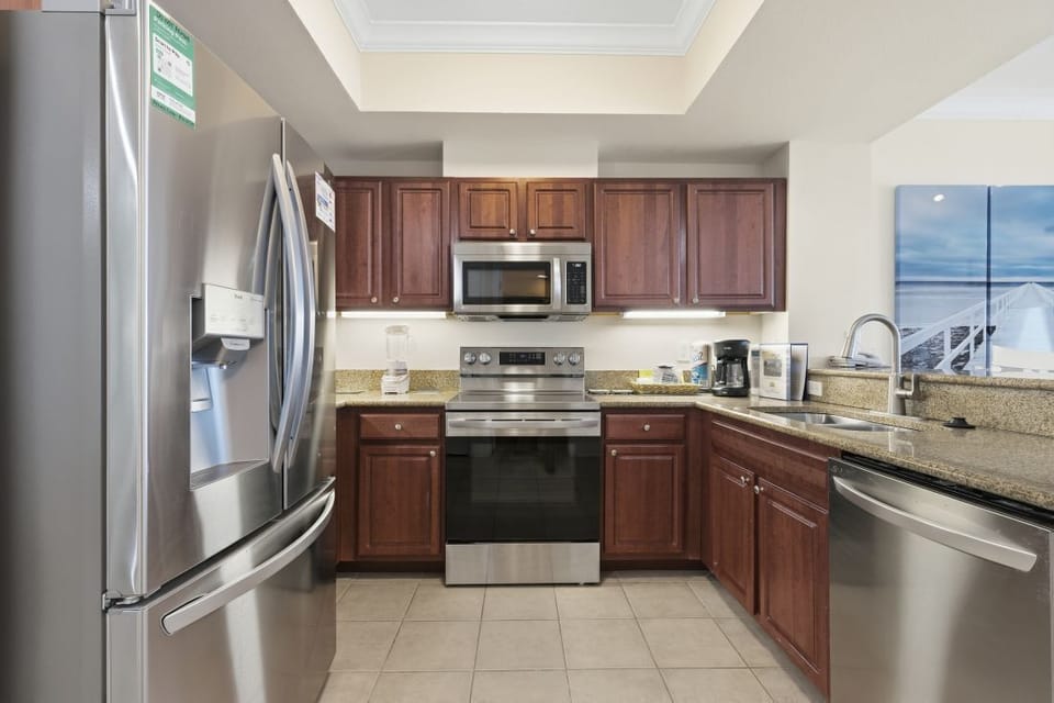 Crystal Tower 1604 Kitchen