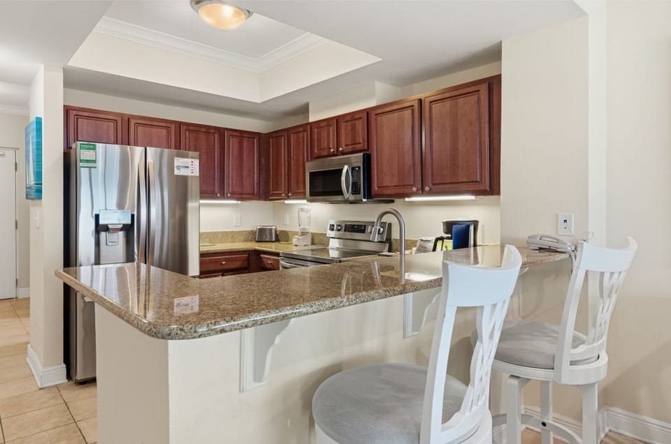 Crystal Tower 1604 Kitchen Counter Seats 2