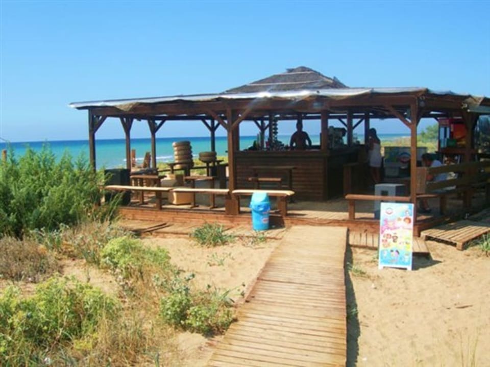 Nearby Halikounas beach bar