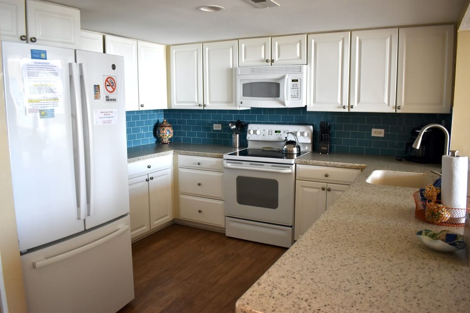 Spacious Remodeled Kitchen