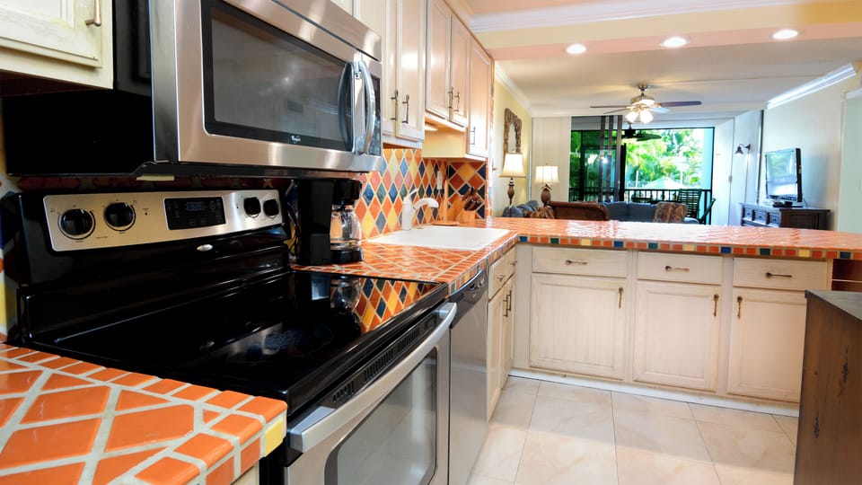 Kitchen - Main Floor