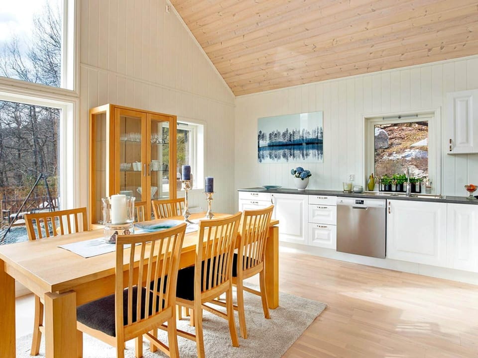House | Dining