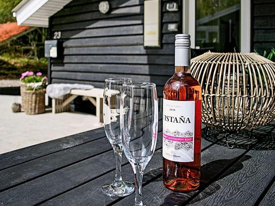 House | Food and drink