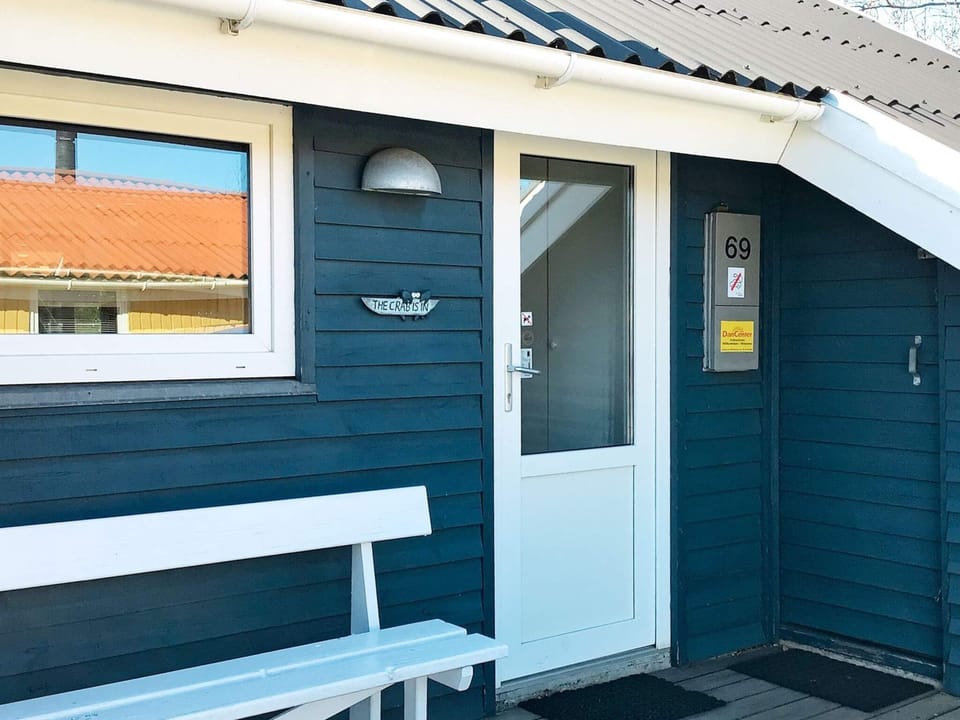 House | Exterior detail