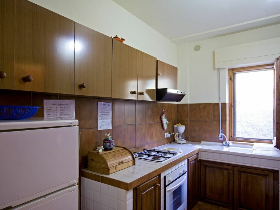 Room, Property, Kitchen, Cabinetry, Furniture, Countertop, Building, House, Interior Design, Home