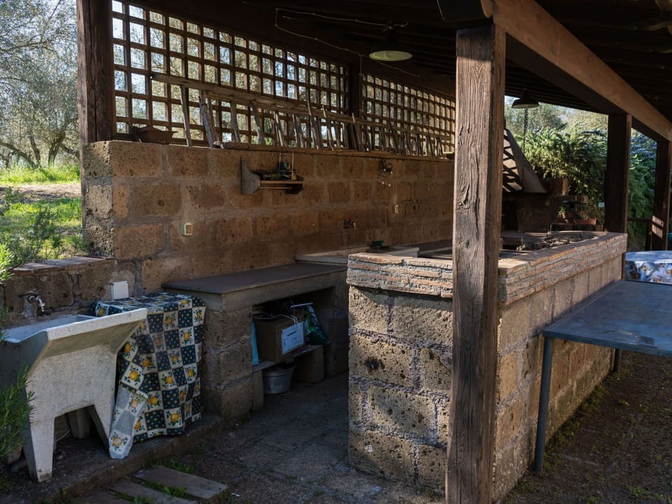 Property, Plant, Window, Building, Wood, Tree, House, Wall, Brickwork, Table