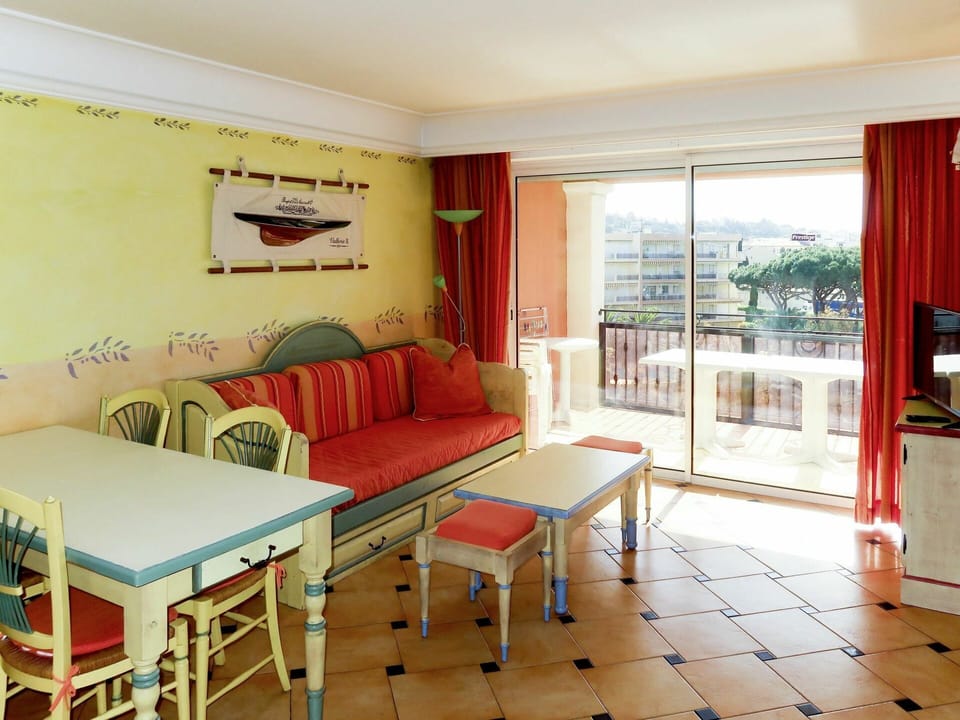 Room, Property, Furniture, Building, Interior Design, Yellow, House, Real Estate, Table, Floor