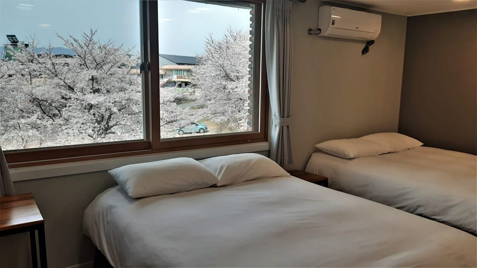 Double Twin Room | Free WiFi