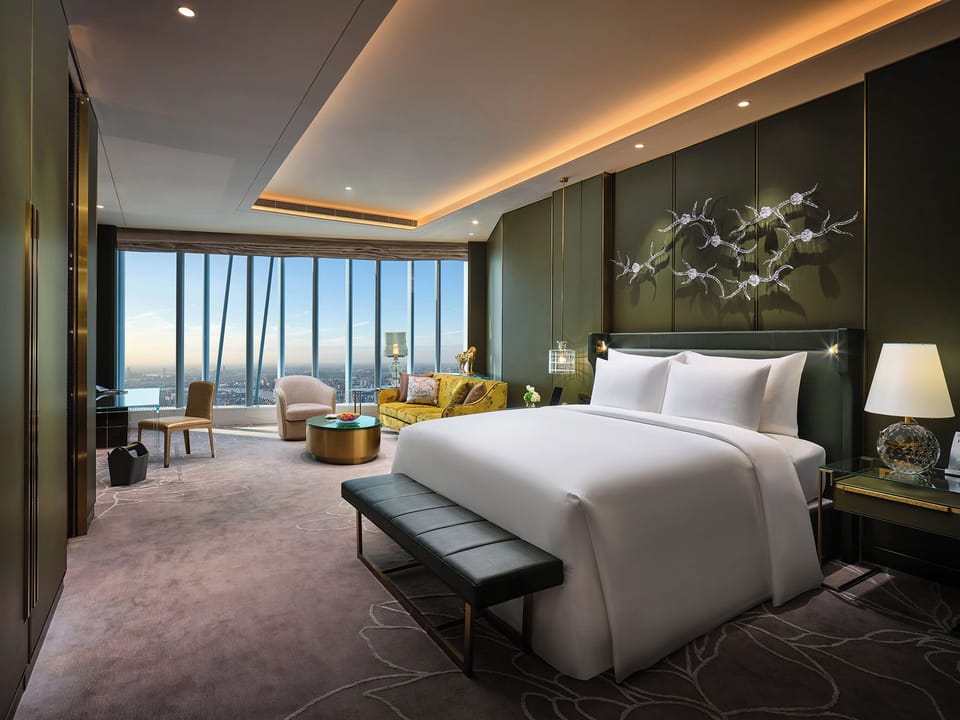 Premium bedding, down comforters, pillowtop beds, free minibar items