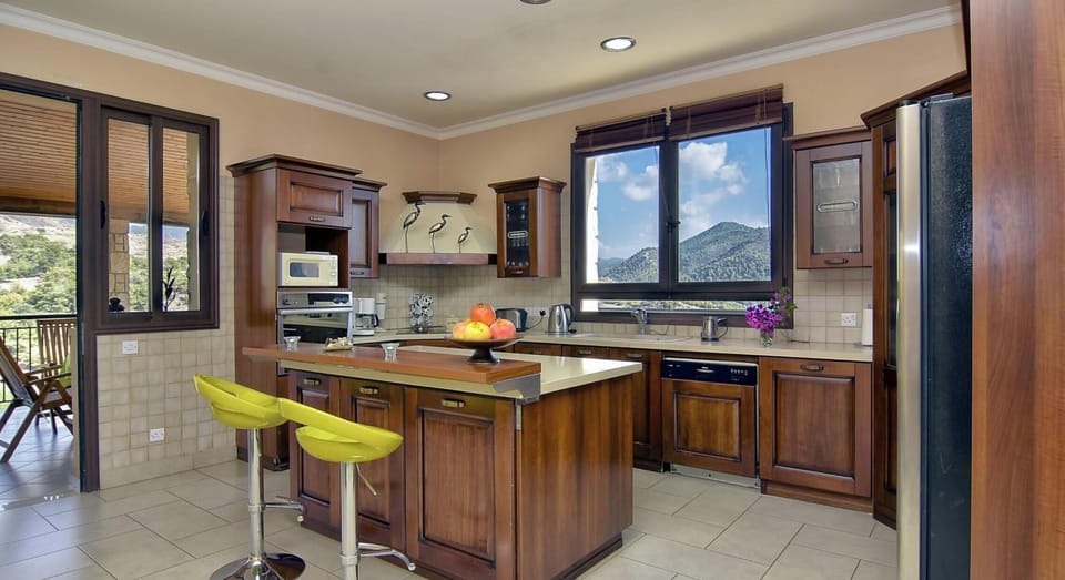 Villa, 5 Bedrooms, Smoking, Private Pool | Private kitchen | Coffee/tea maker, microwave, stovetop
