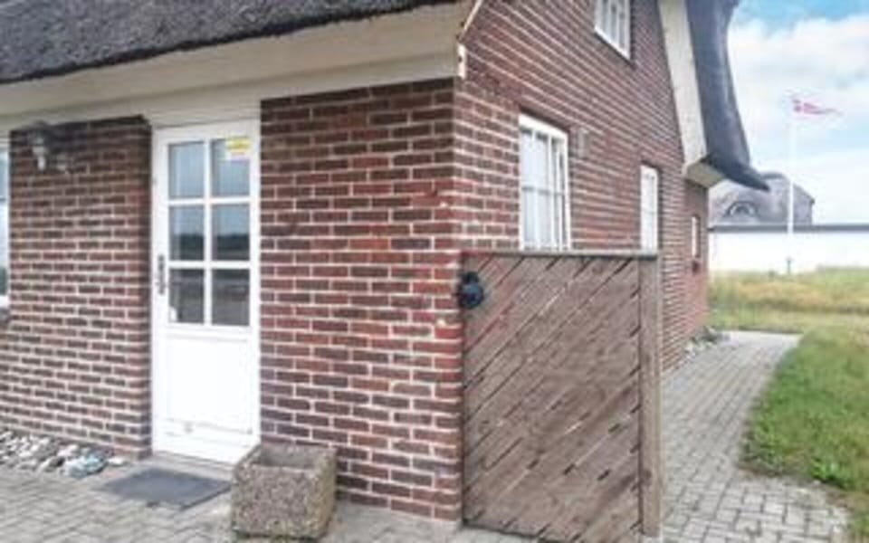 House | Exterior detail
